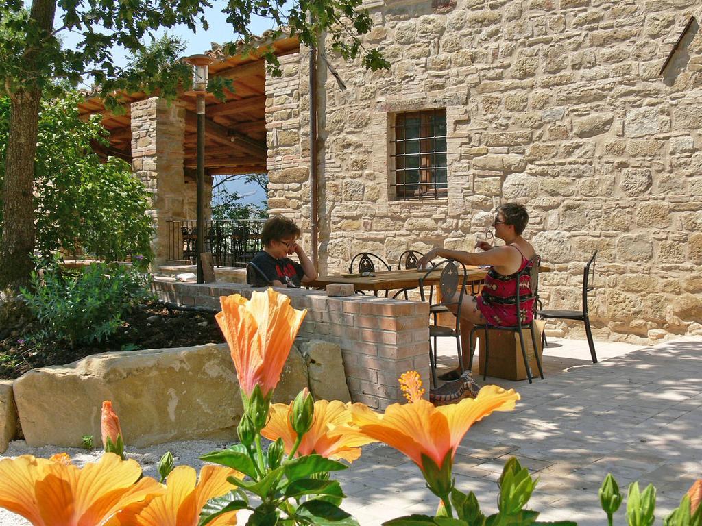 Locanda Dell'Istrice كاميرينو الغرفة الصورة