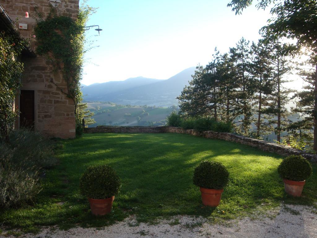 Locanda Dell'Istrice كاميرينو المظهر الخارجي الصورة
